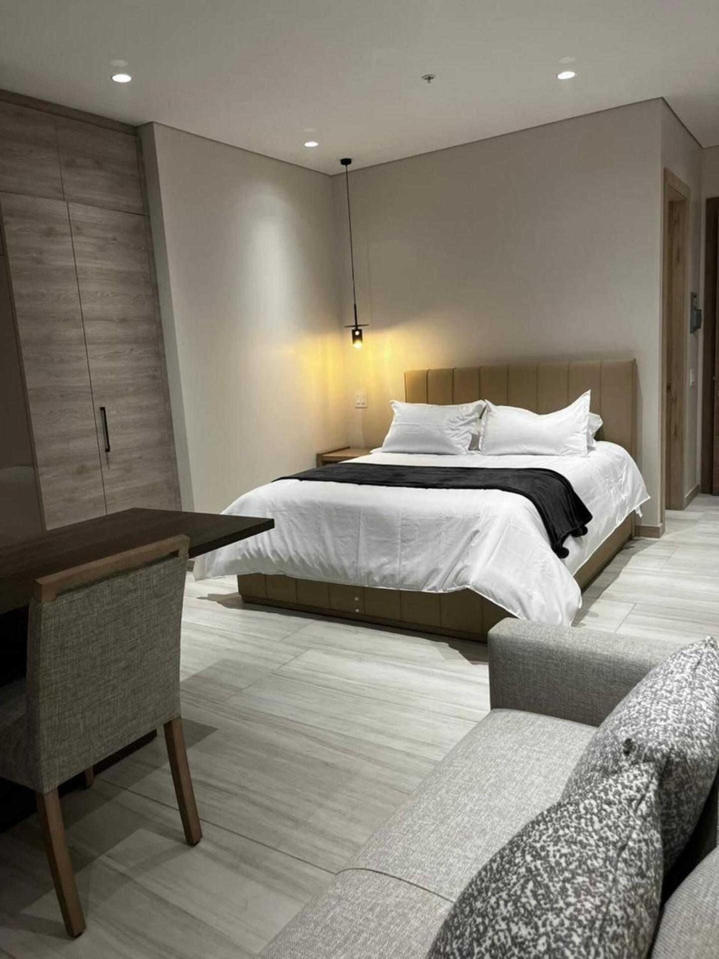 Le Parc Residences - Luxury Suites Кито Екстериор снимка